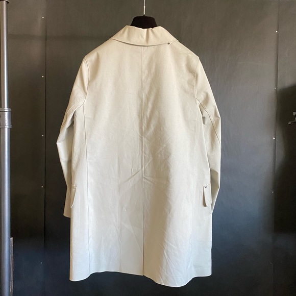 Hancock raincoat - Picture 3 of 12